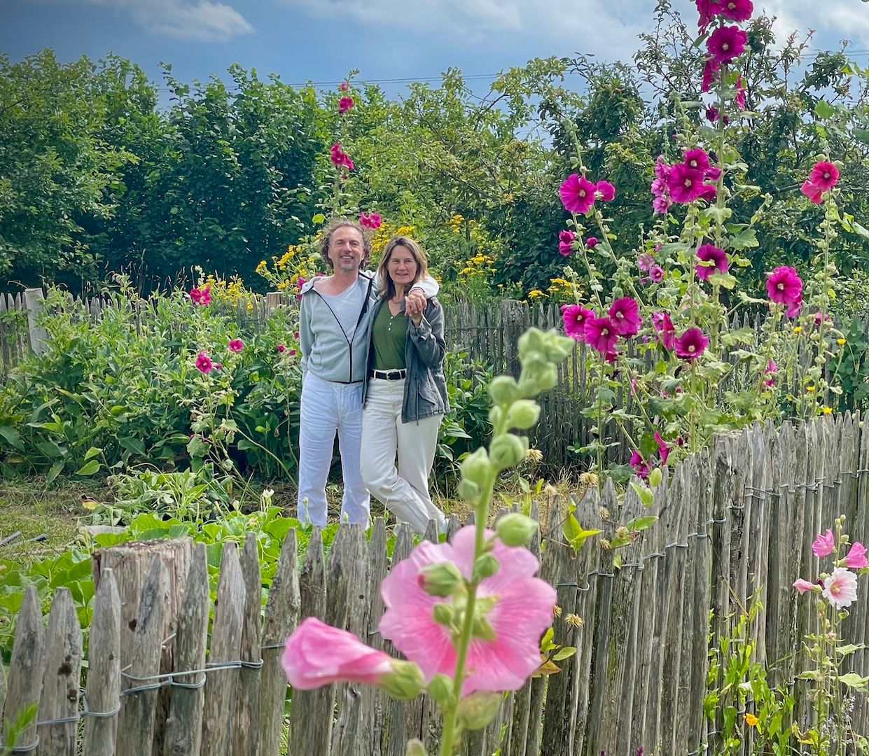 Portrait de Véronique et Régis au jardin